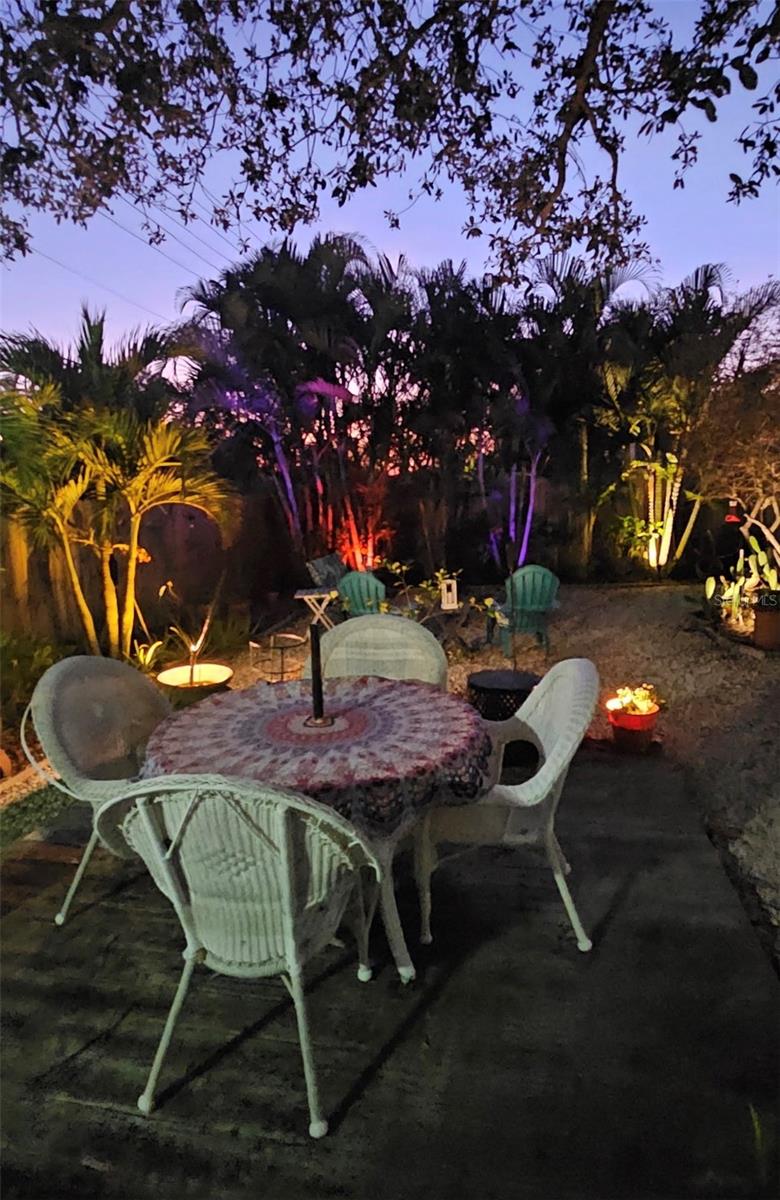 TRENTWOOD MANOR - Residential