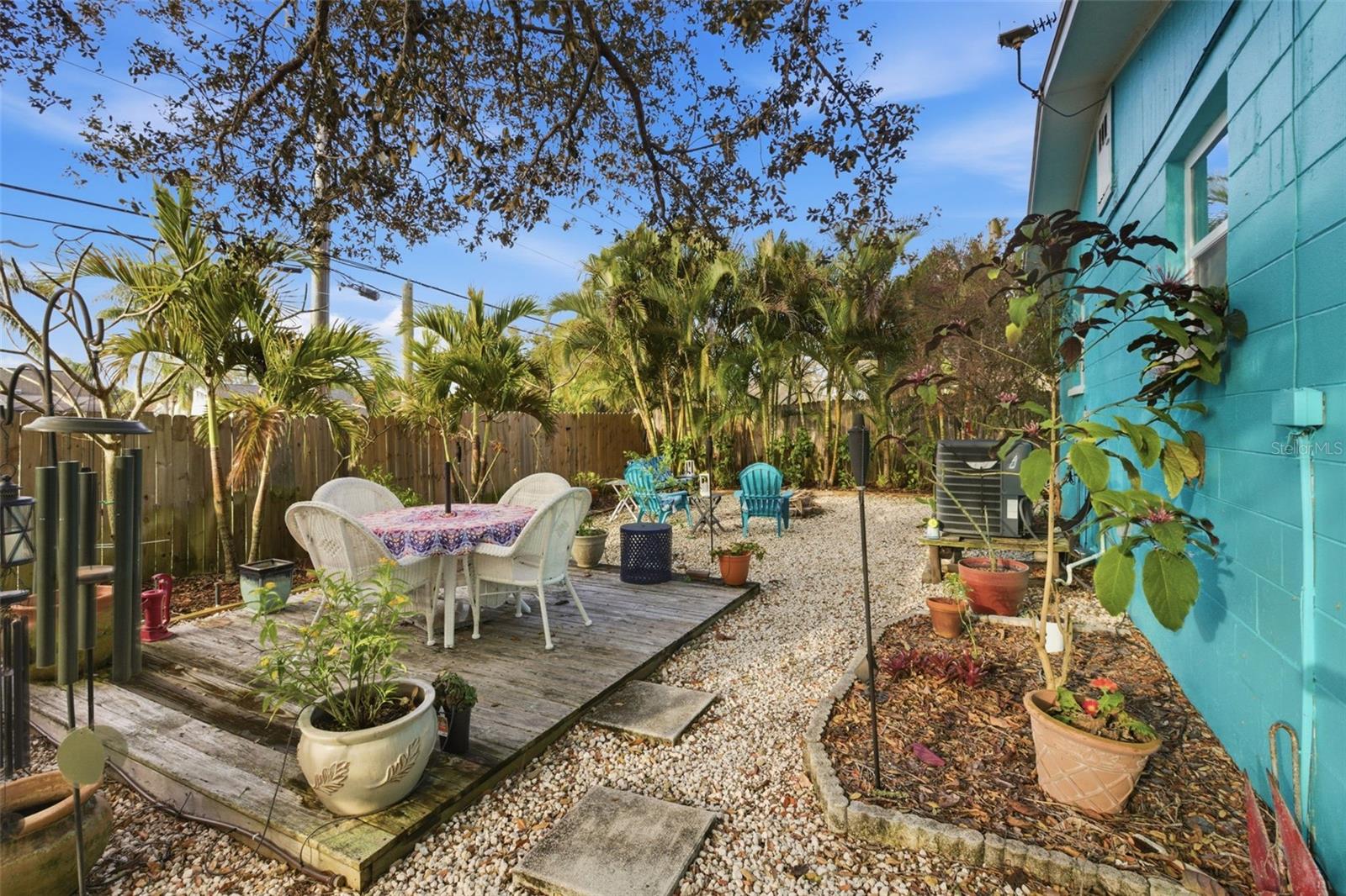 TRENTWOOD MANOR - Residential