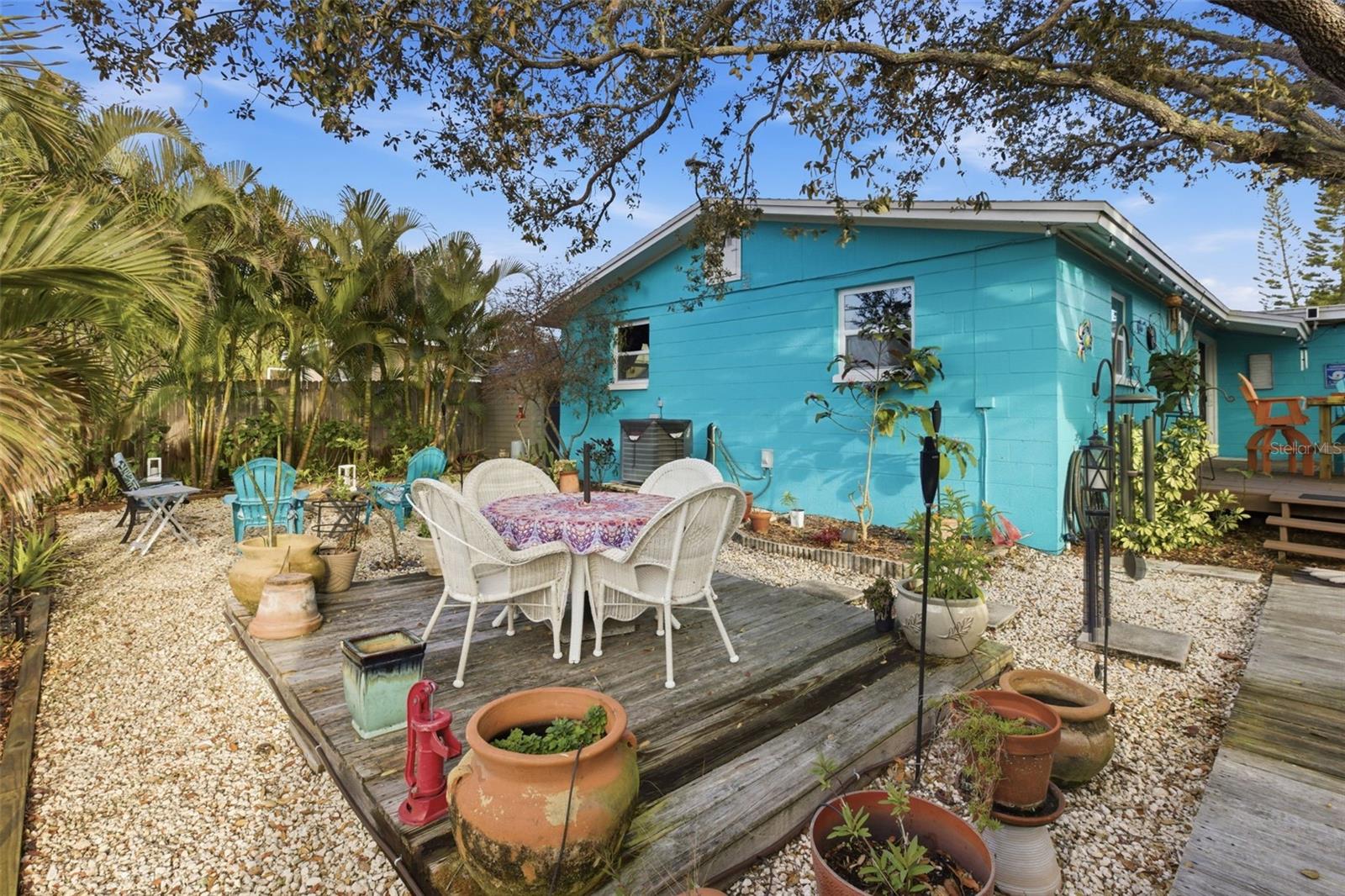 TRENTWOOD MANOR - Residential