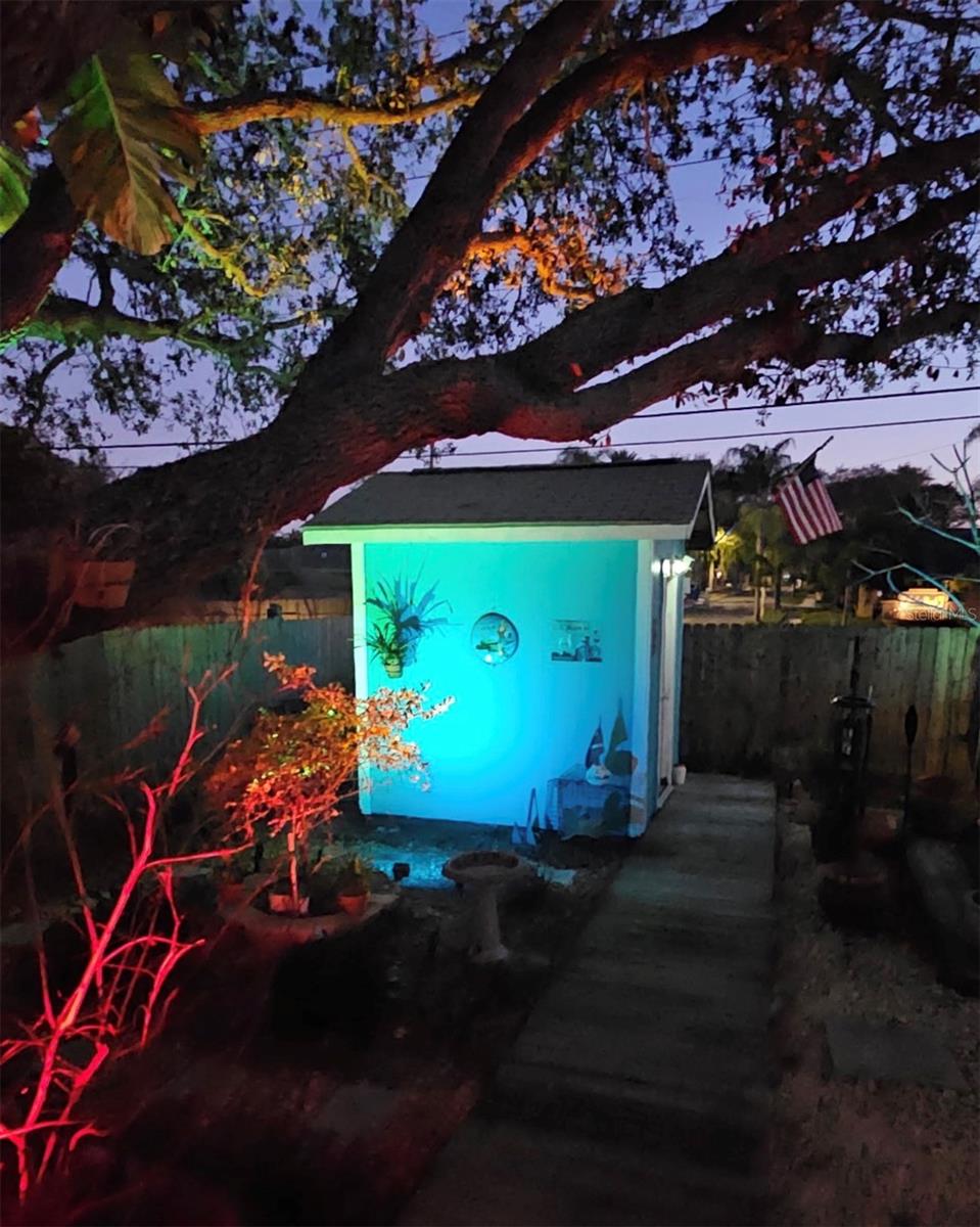 TRENTWOOD MANOR - Residential