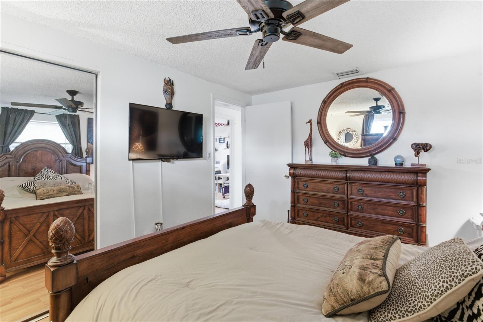 TRENTWOOD MANOR - Residential