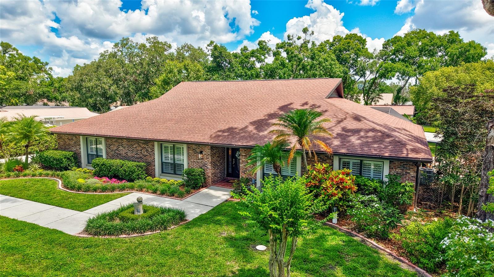3923 HUDSON LANE