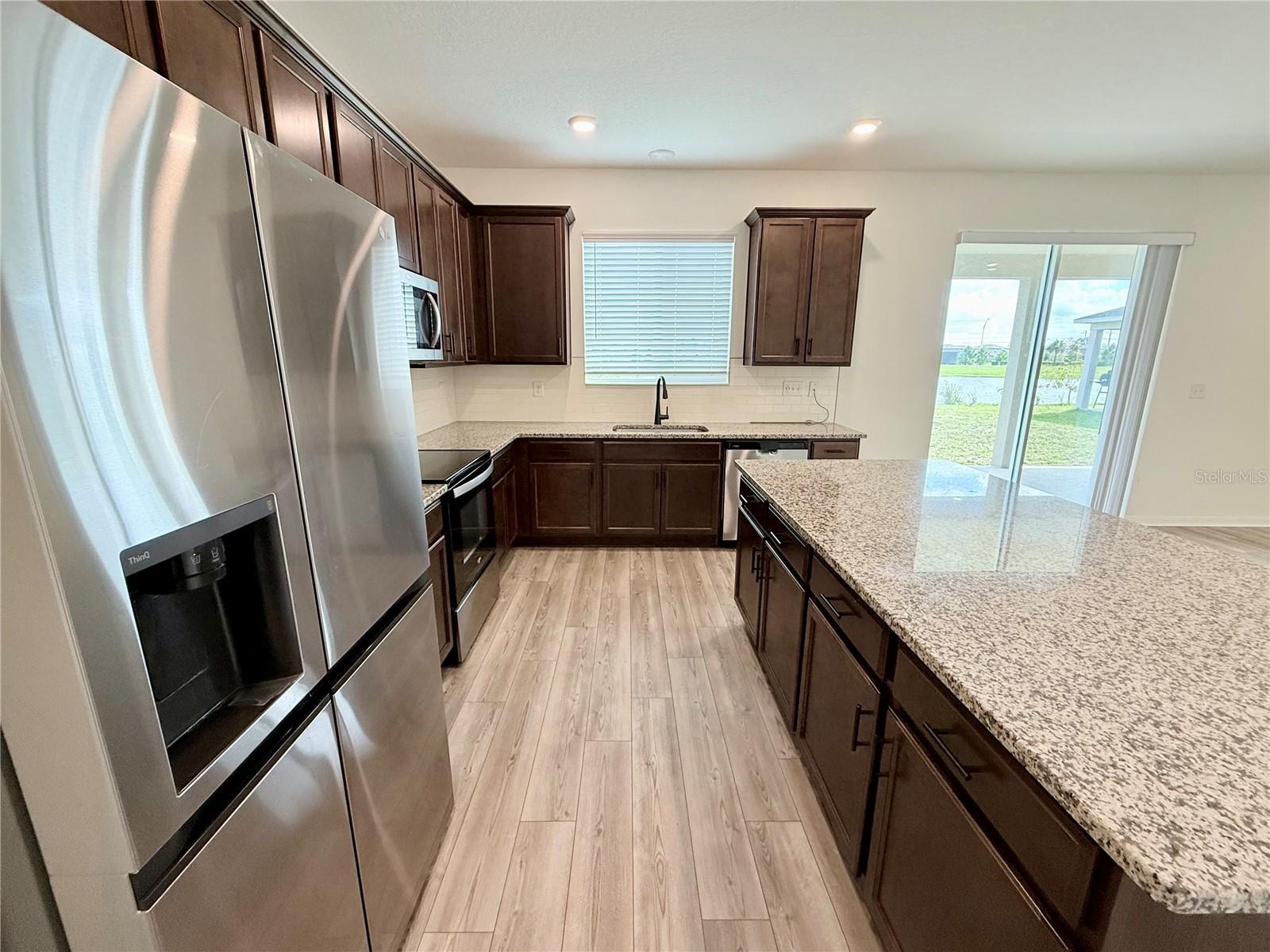 SAWGRASS LAKES PH I-III - Residential Lease