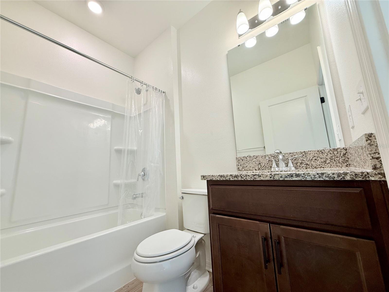 SAWGRASS LAKES PH I-III - Residential Lease