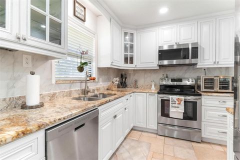 Tiny photo for 29205 S Corley Island Road, Leesburg, FL 34748 (MLS # G5112978)