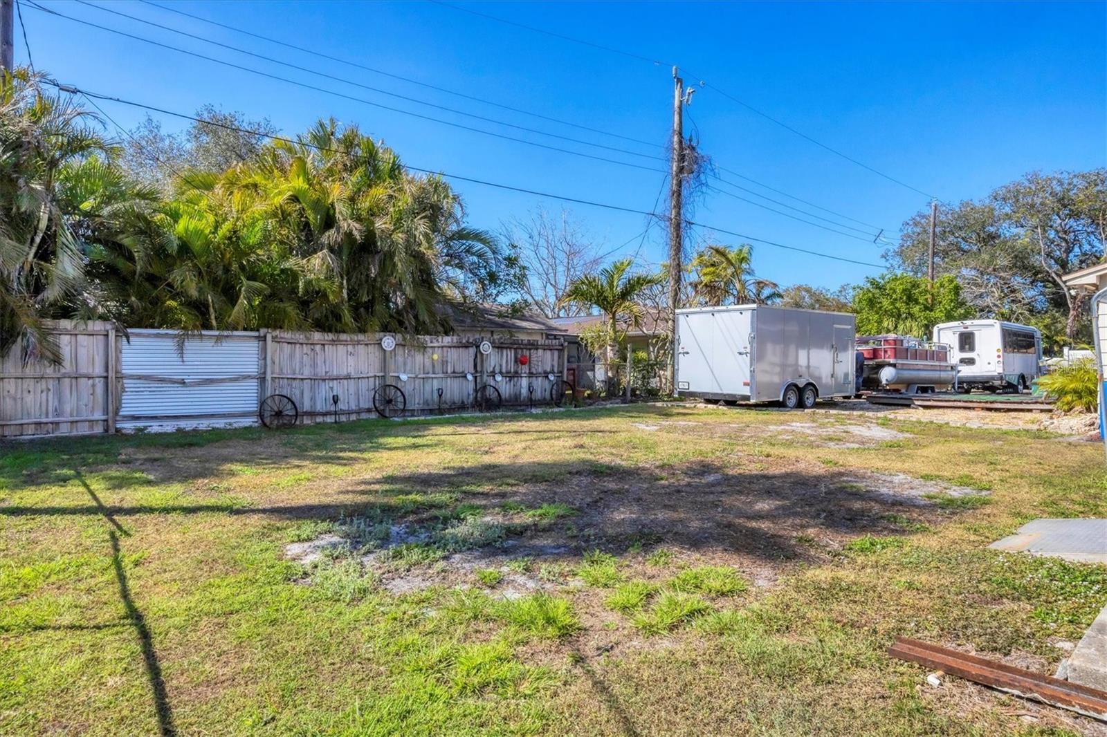 FARROWS - Residential