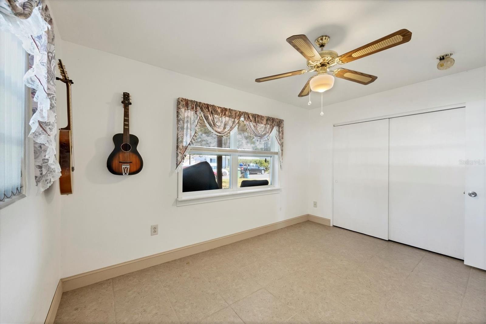 FARROWS - Residential