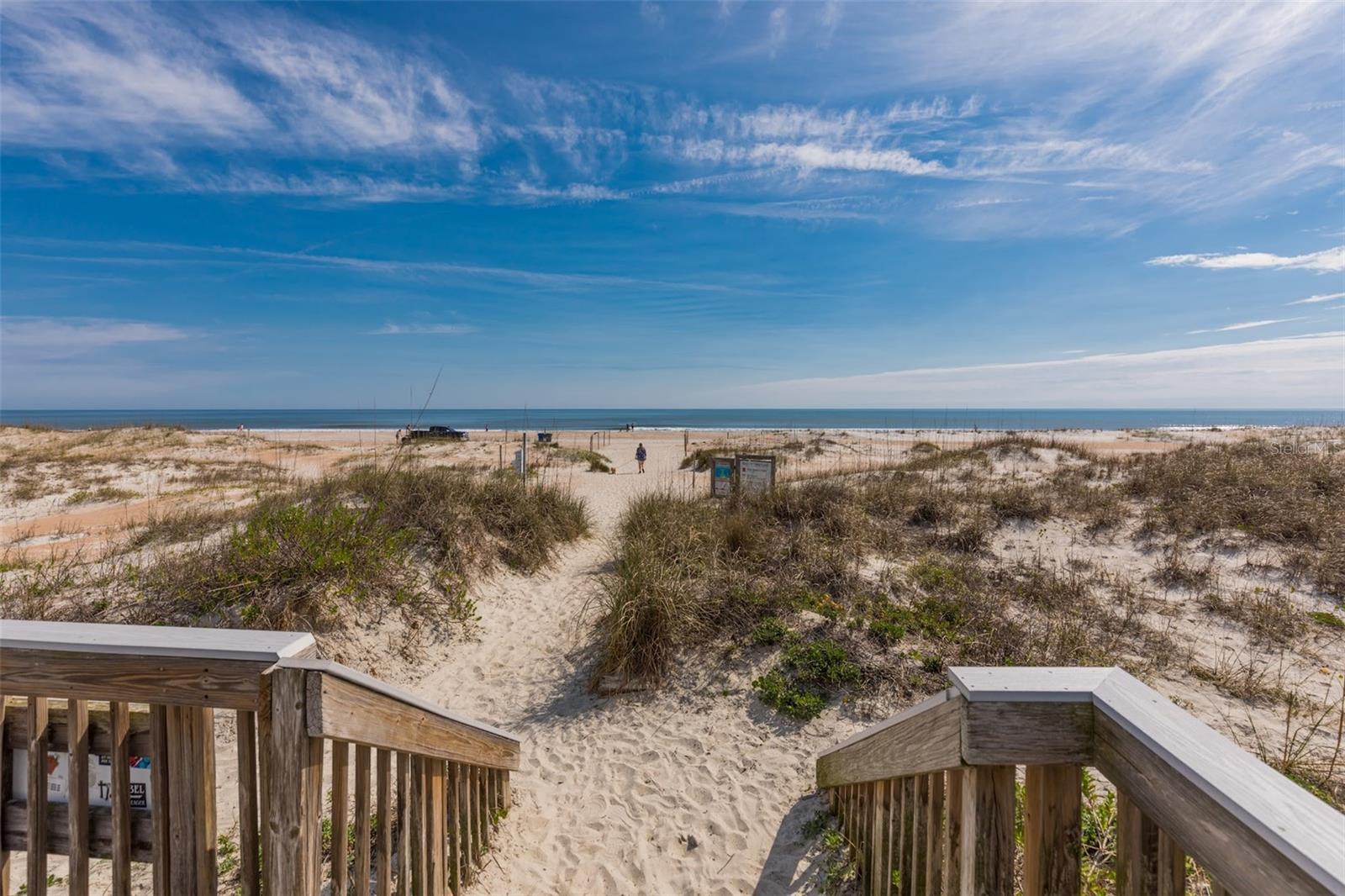 WHISPERING OAKS - Residential