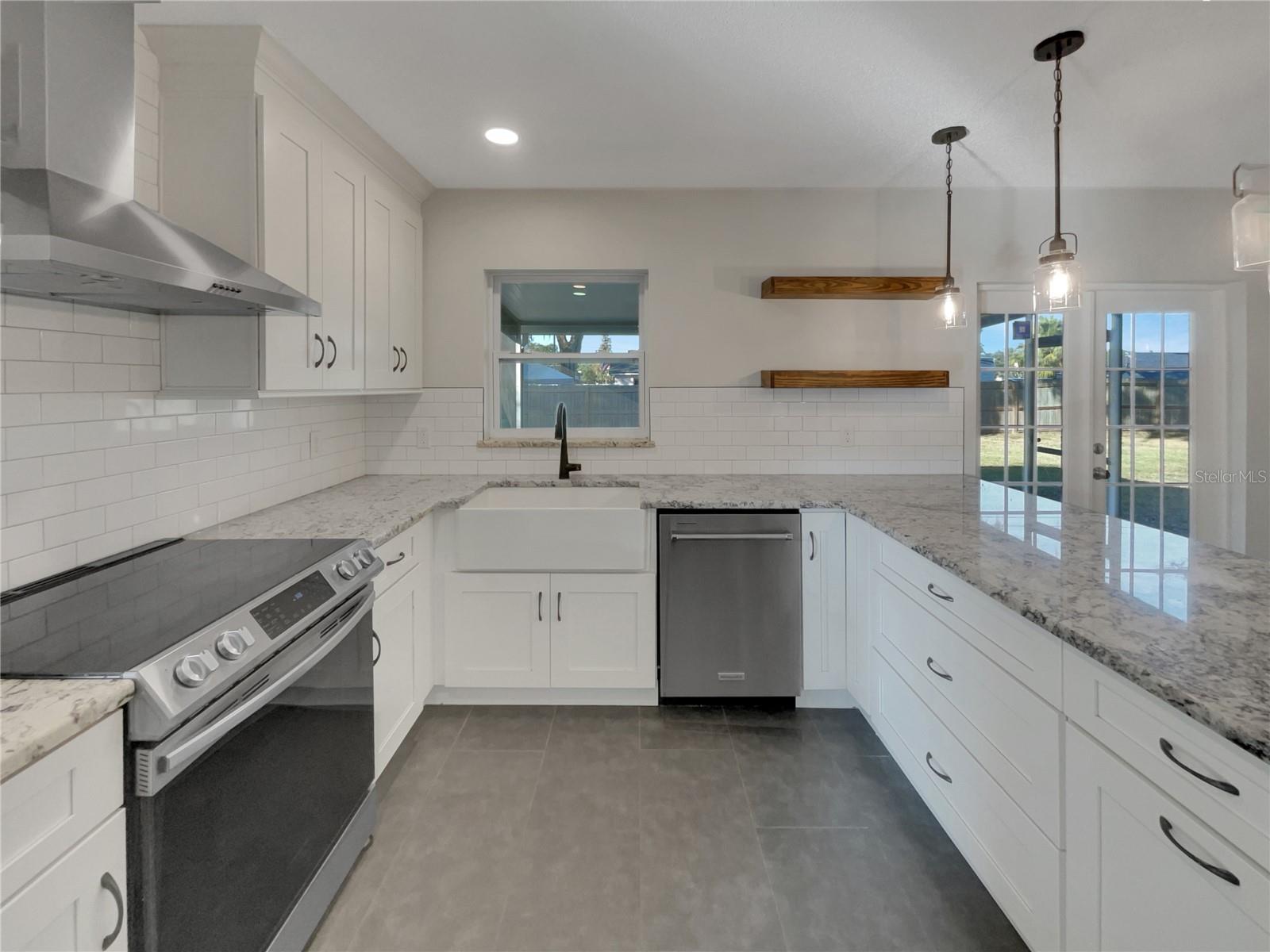 PINE LAKE SUB - Residential