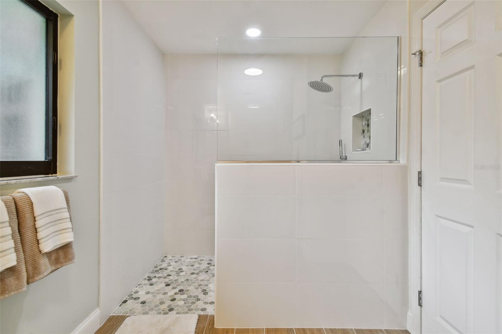 ENISWOOD UNIT II A - Residential