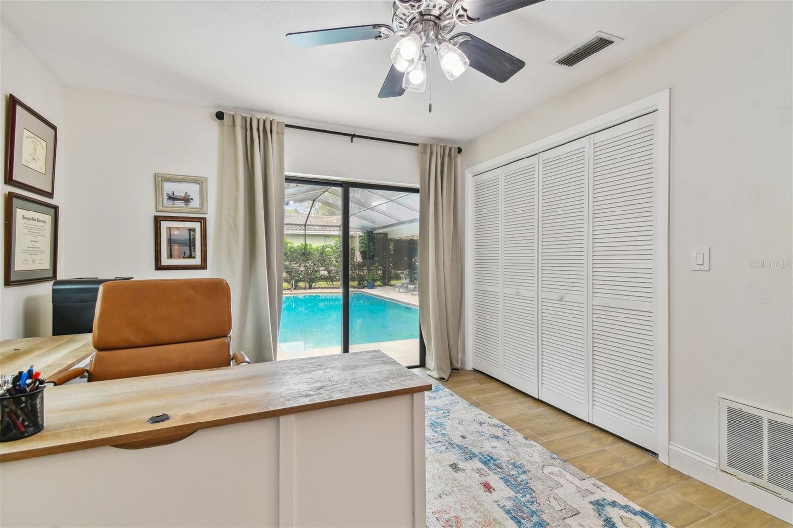 ENISWOOD UNIT II A - Residential