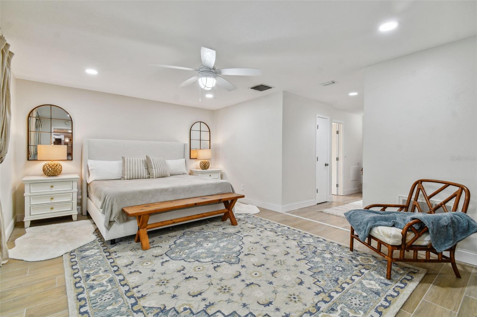 ENISWOOD UNIT II A - Residential