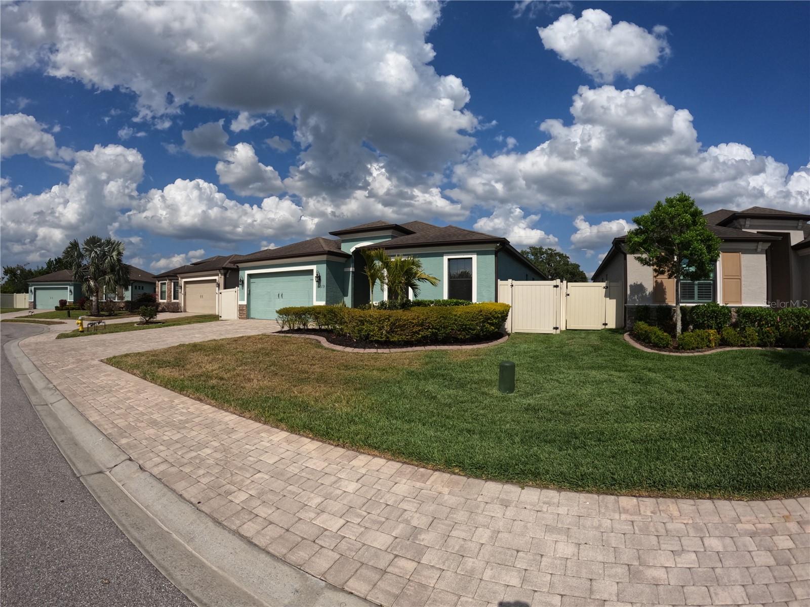 FIDDLERS CREEK - Residential