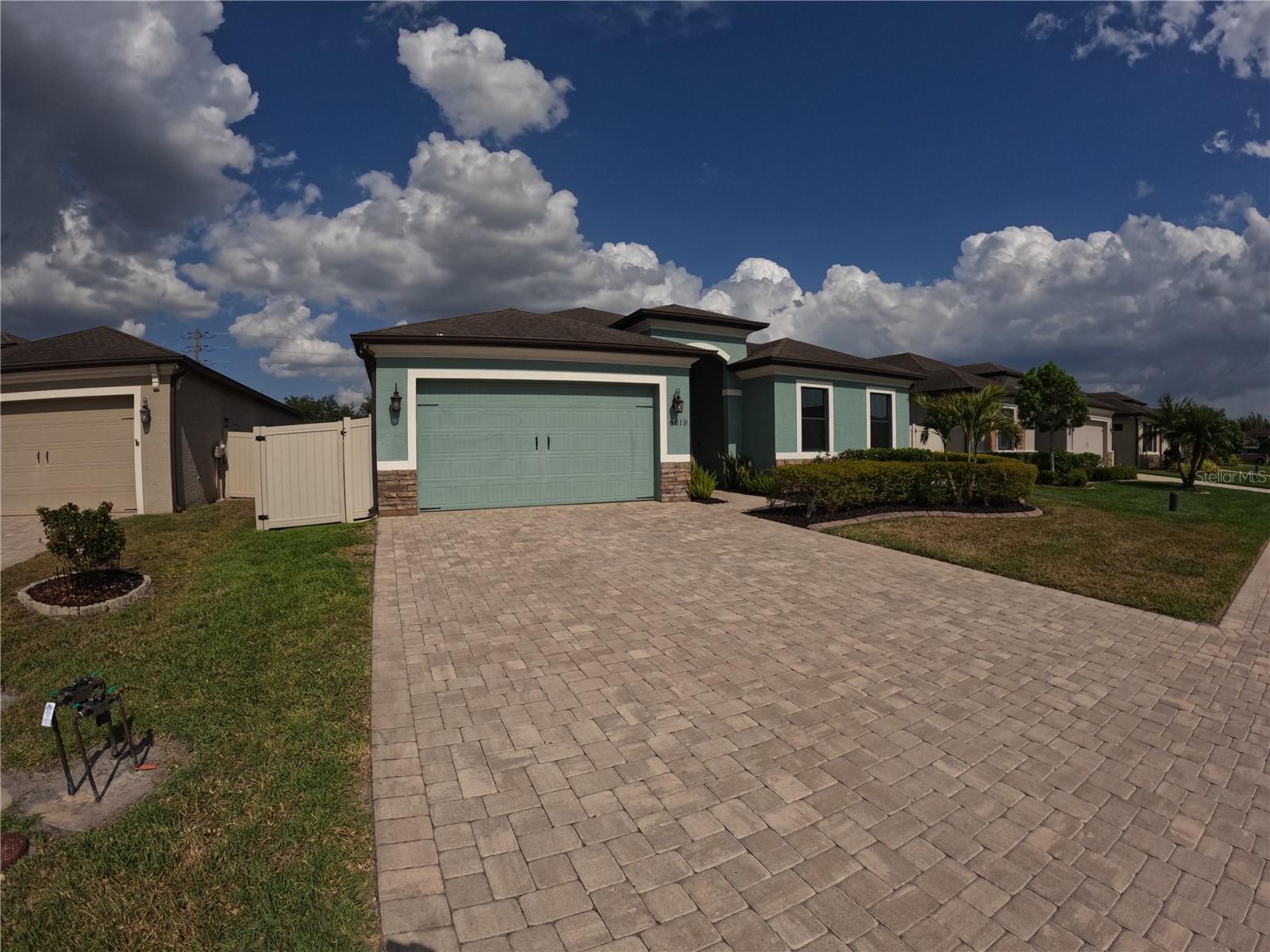 FIDDLERS CREEK - Residential