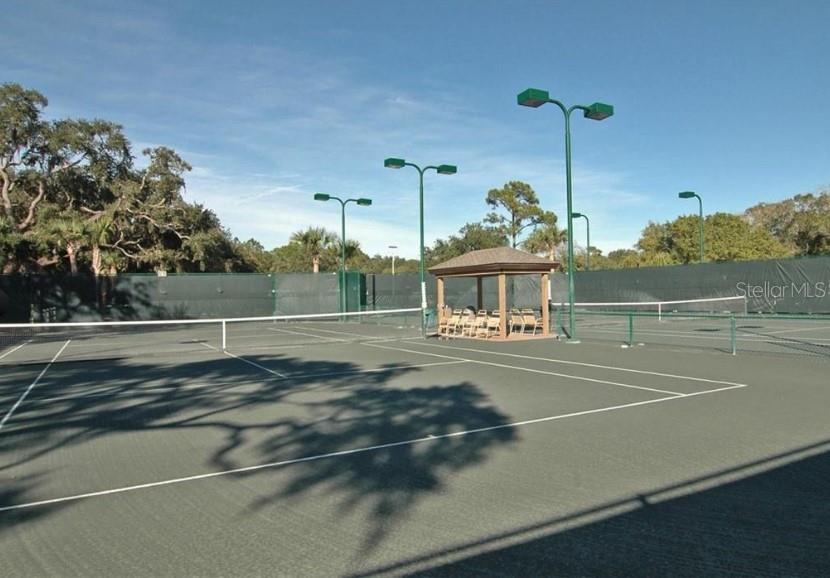 PINEBROOK HOLLOW - Residential