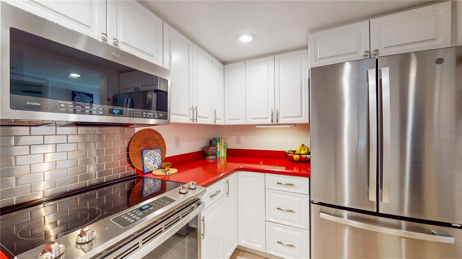 PINEBROOK HOLLOW - Residential