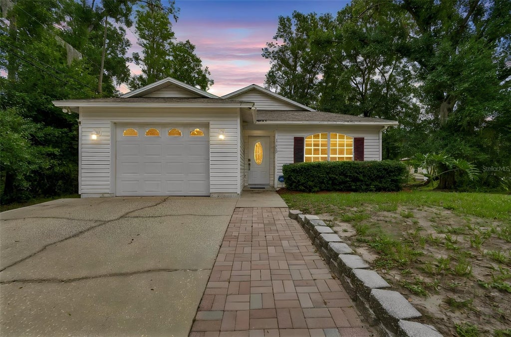 Photo of 17939 Quail Lane, Lutz, FL 33548 (MLS # TB8514549)