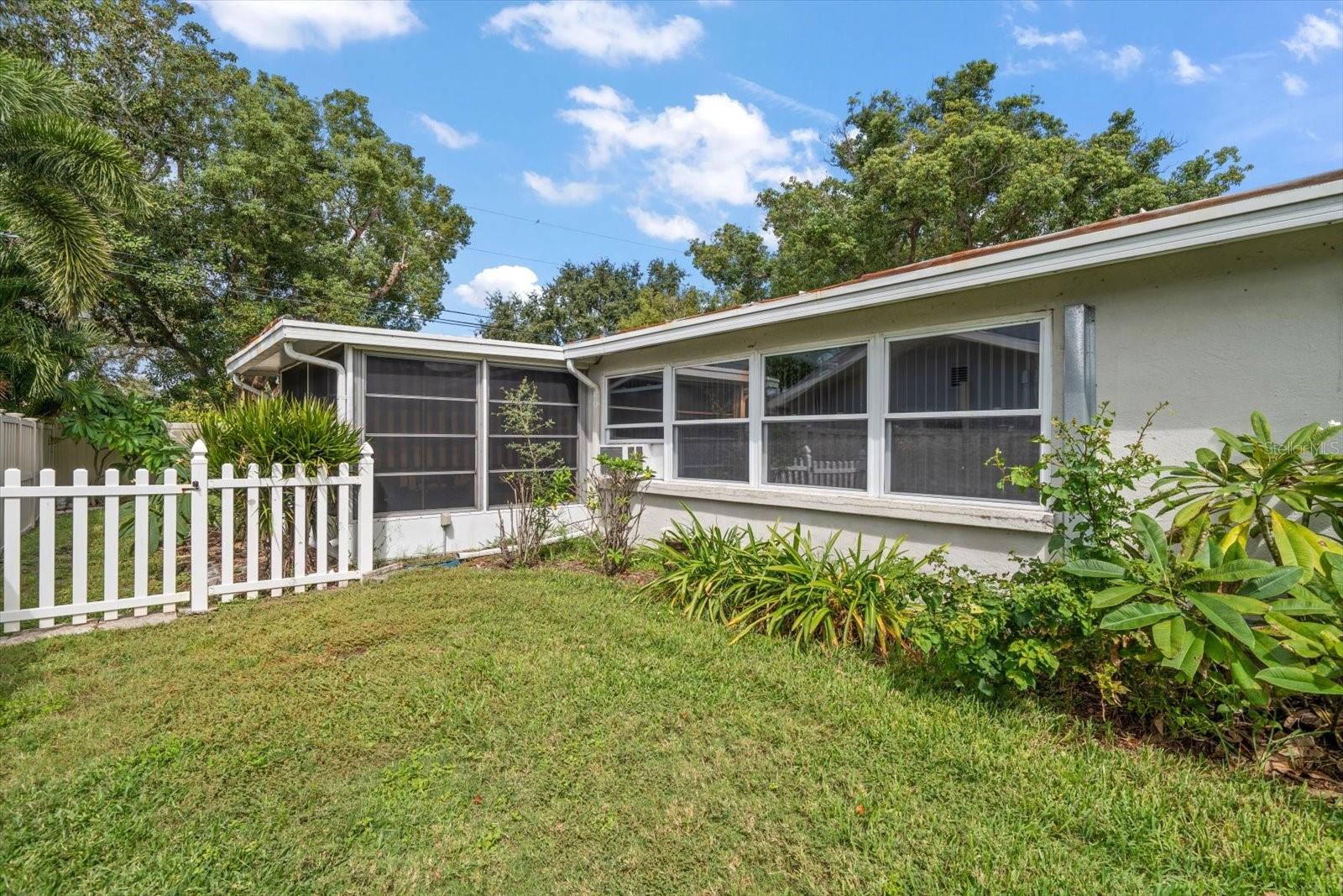 OAKHURST ACRES - Residential