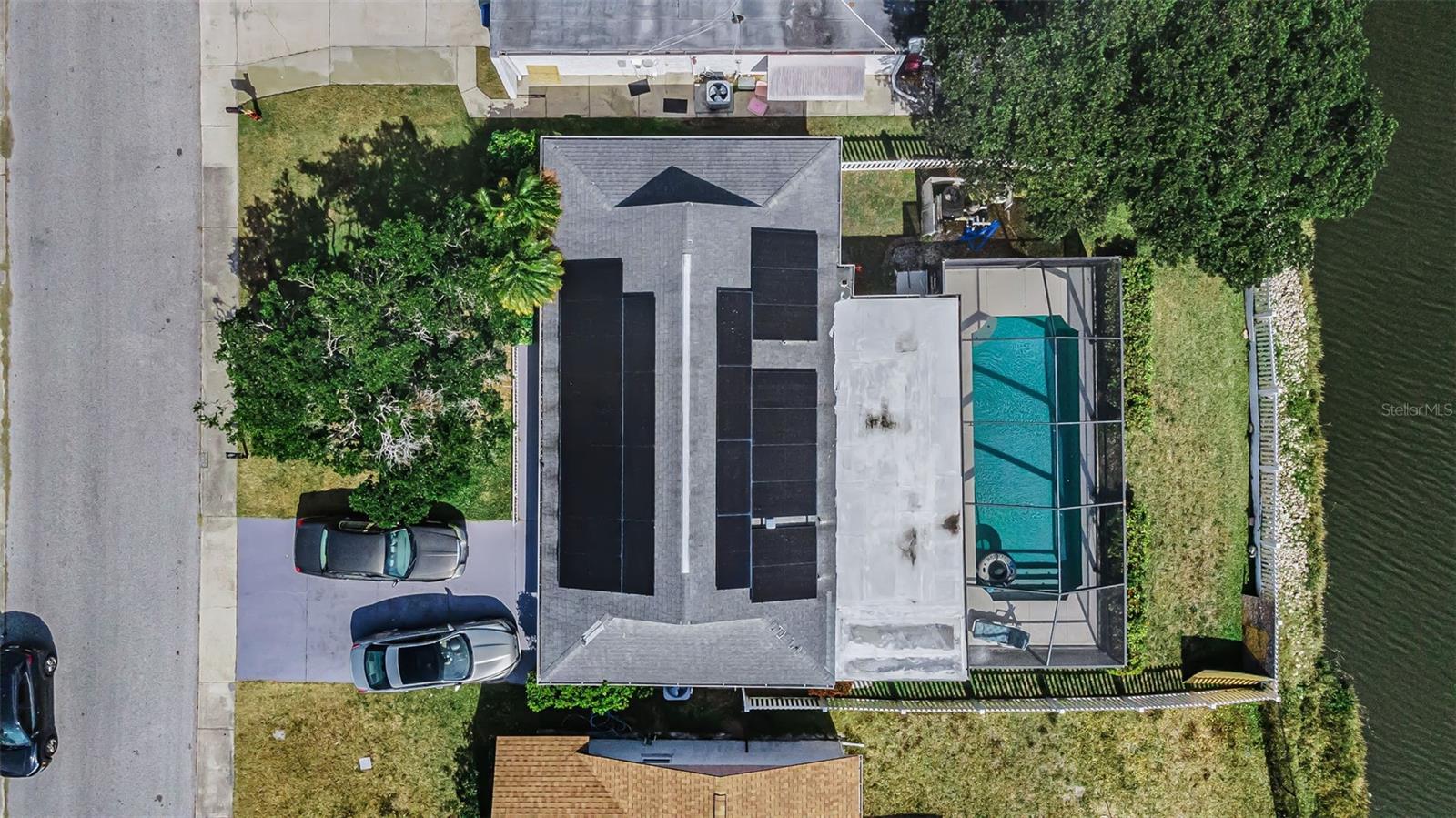 BEACON SQUARE - Residential