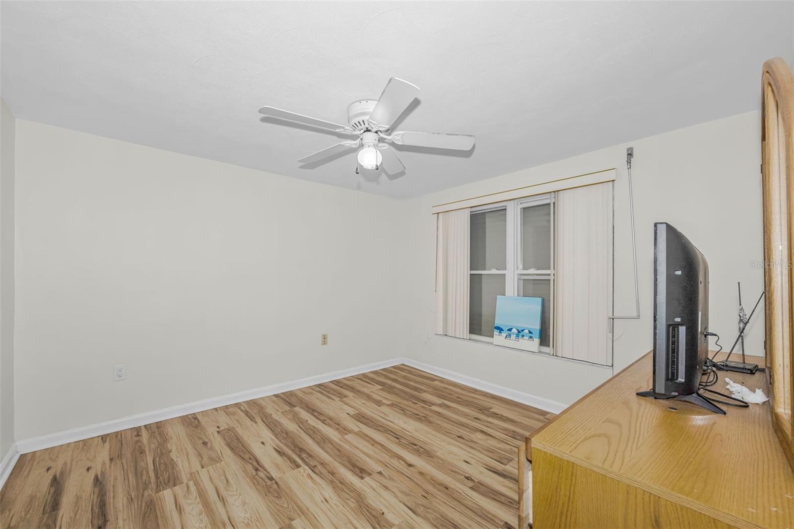 BEACON SQUARE - Residential