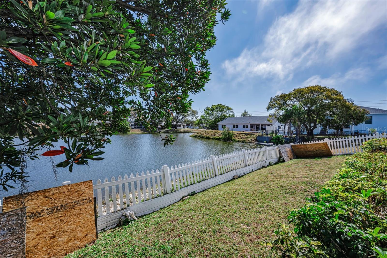 BEACON SQUARE - Residential