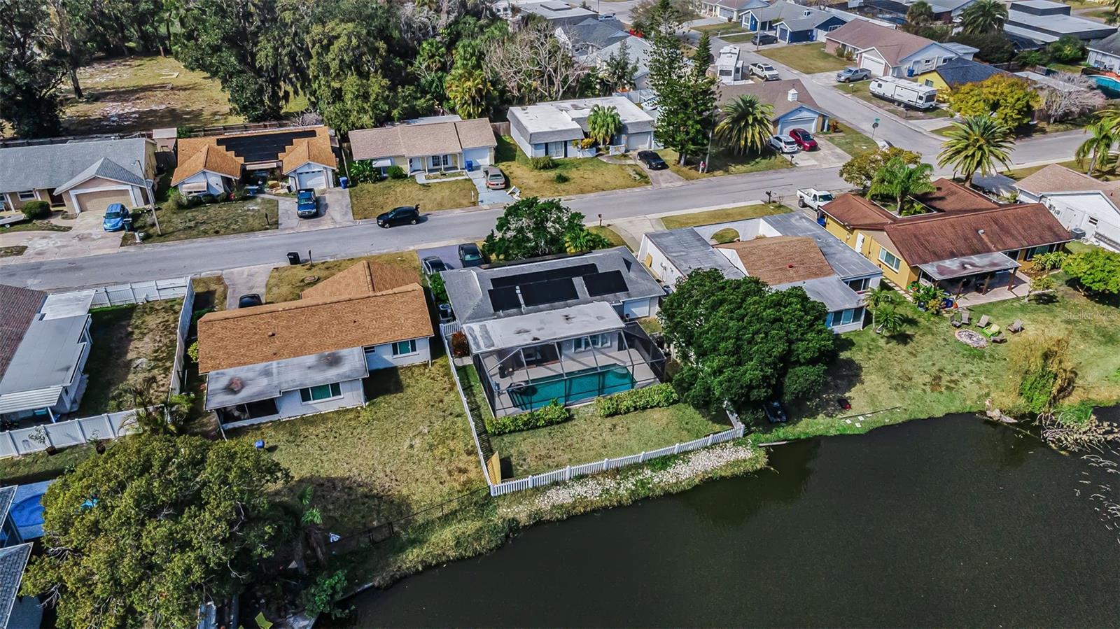 BEACON SQUARE - Residential