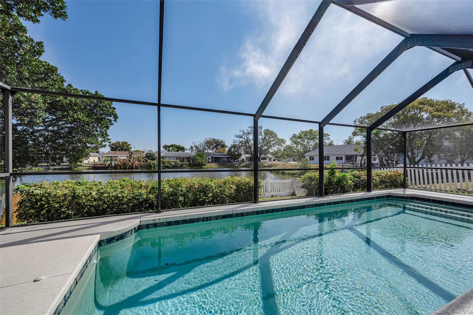 BEACON SQUARE - Residential