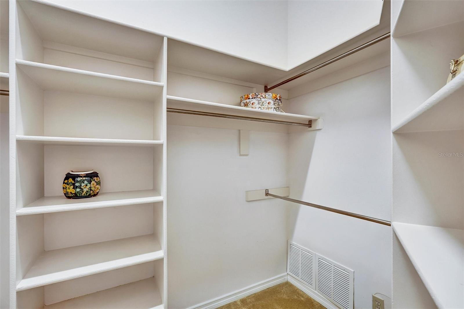 BENT TREE VILLAGE - Residential