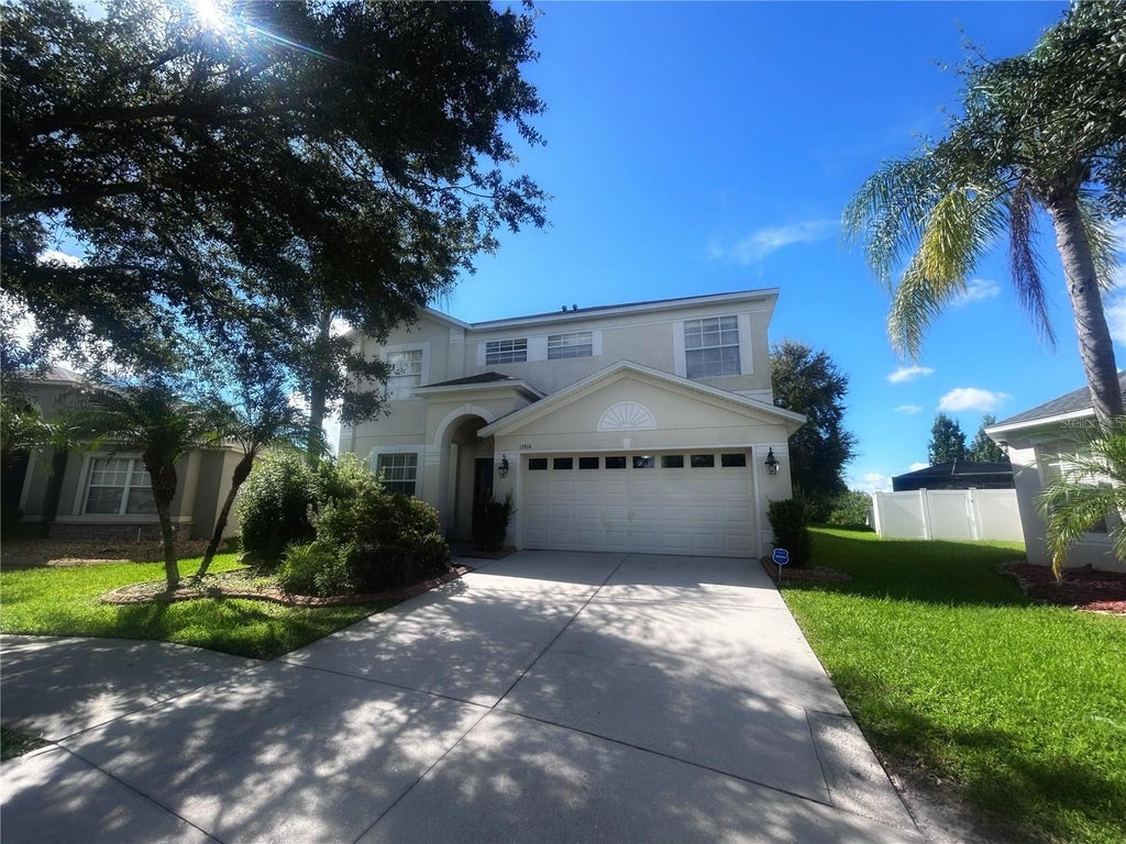 Photo of 13914 Chalk Hill Place, Riverview, FL 33579 (MLS # O6440968)