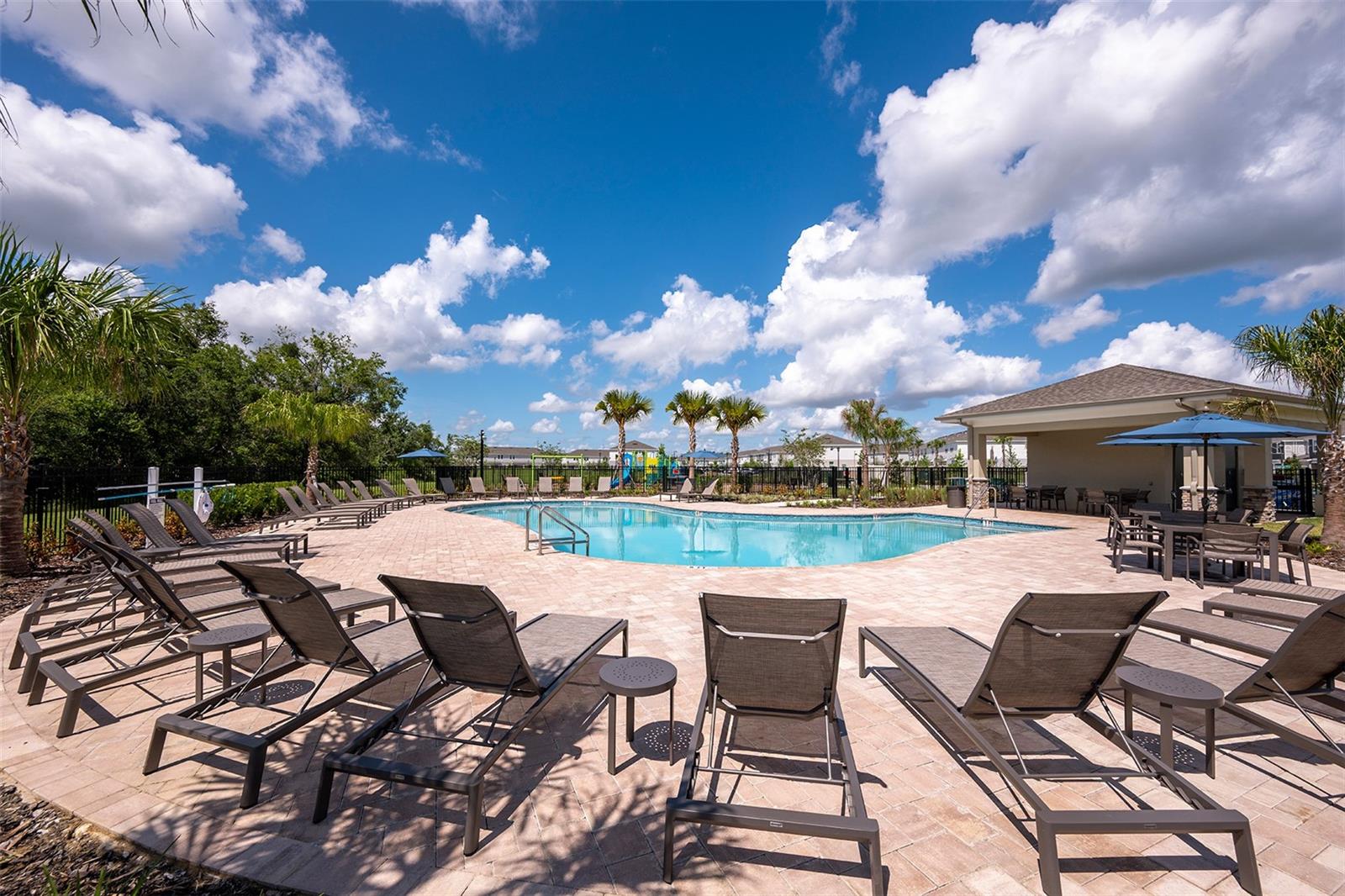 THE TOWNHOMES AT WESTVIEW - Residential