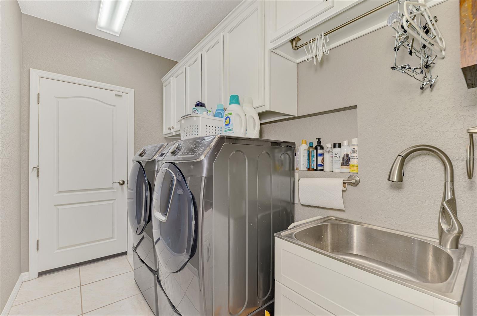 FOUNTAIN VIEW - Residential