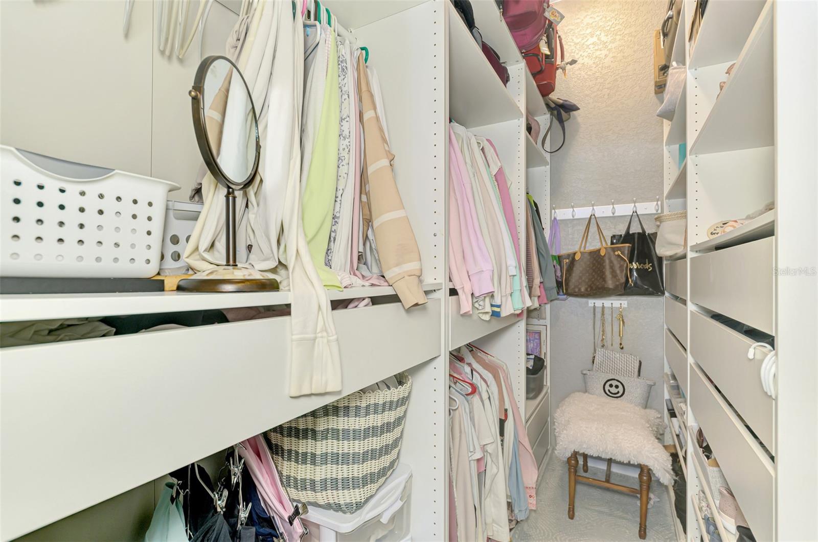 FOUNTAIN VIEW - Residential