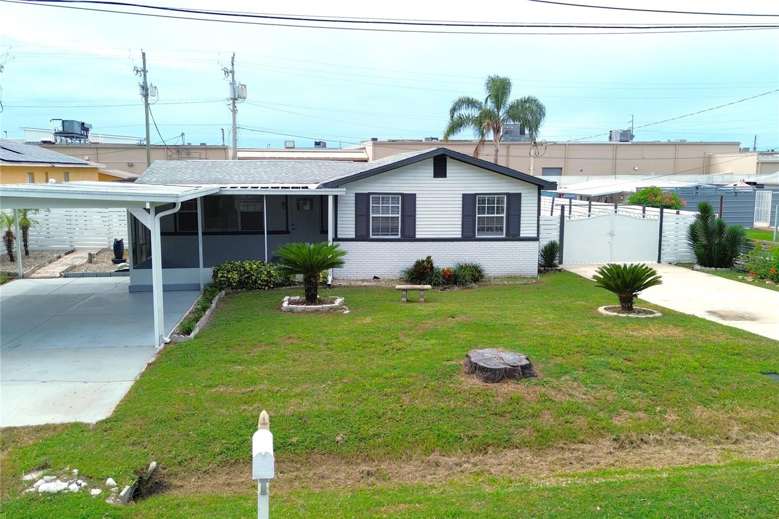8512 SUNBEAM LANE