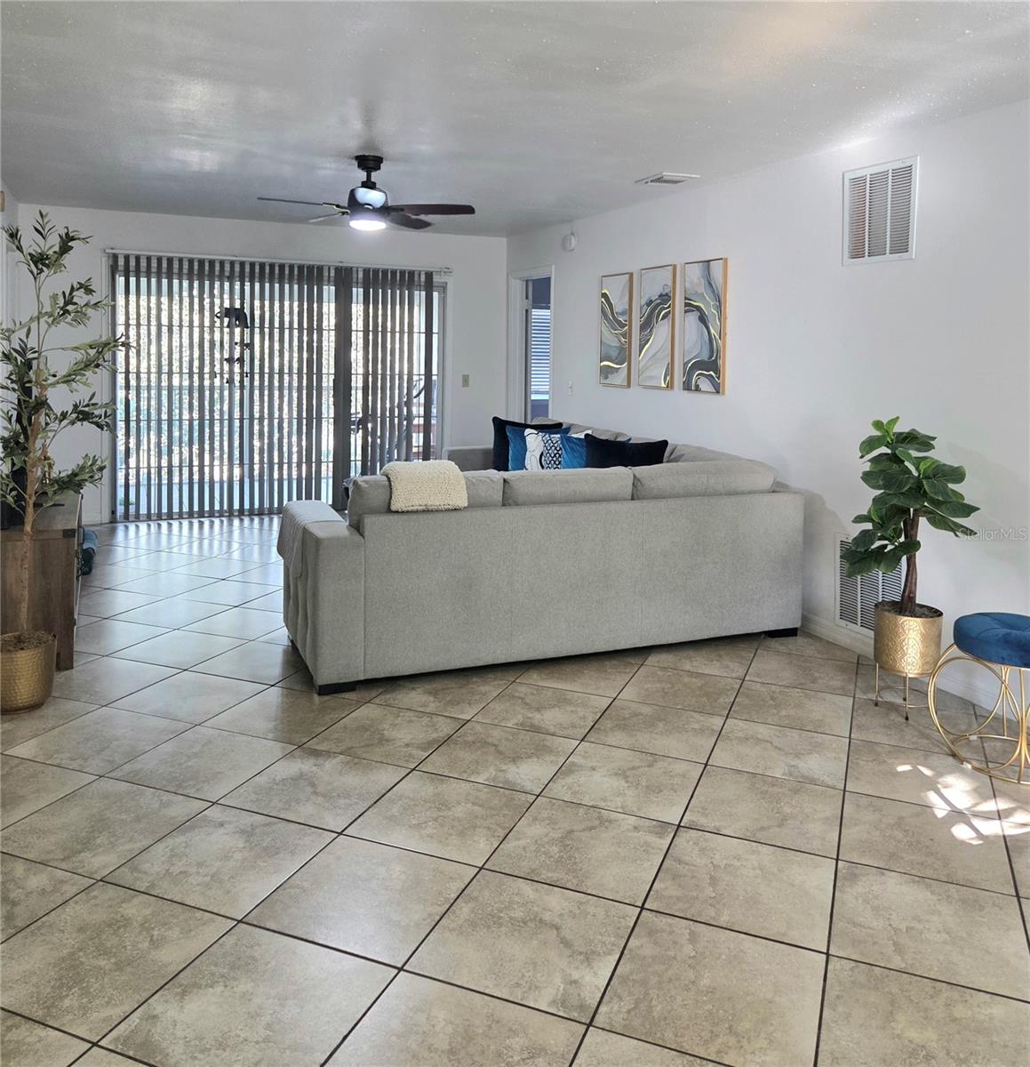 CLUBSIDE AT SABAL POINT A CONDO - Residential