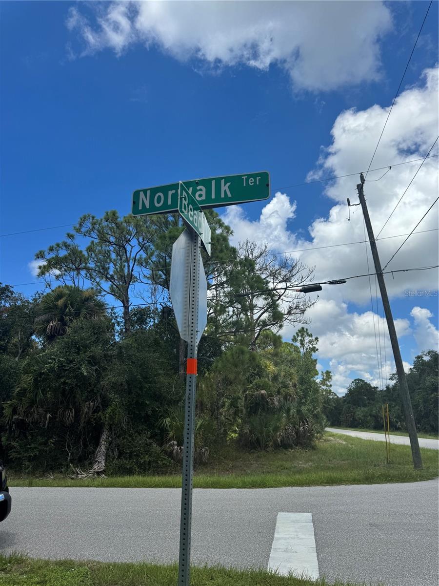 1271 BEACH STREET, PORT CHARLOTTE, FL, 33953 3 1271 BEACH STREET
