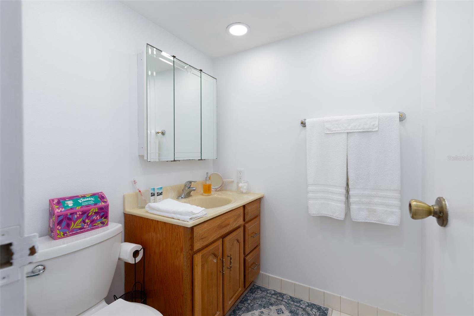 TREASURE SANDS CONDO - Residential Lease