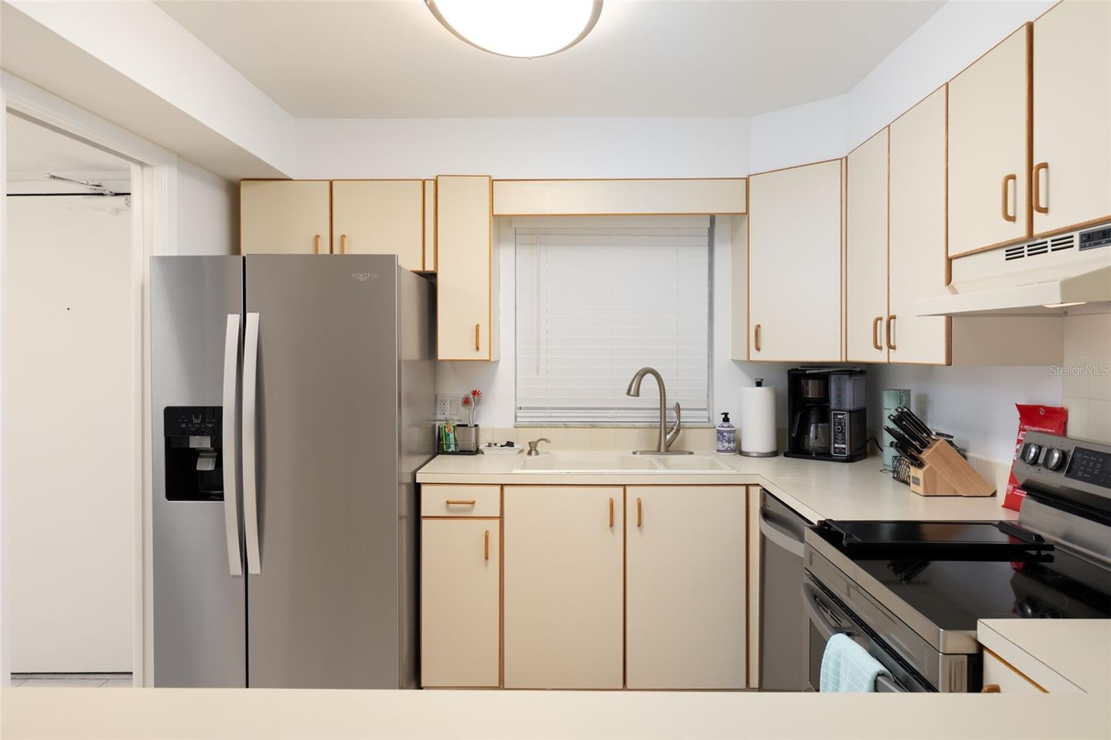 TREASURE SANDS CONDO - Residential Lease