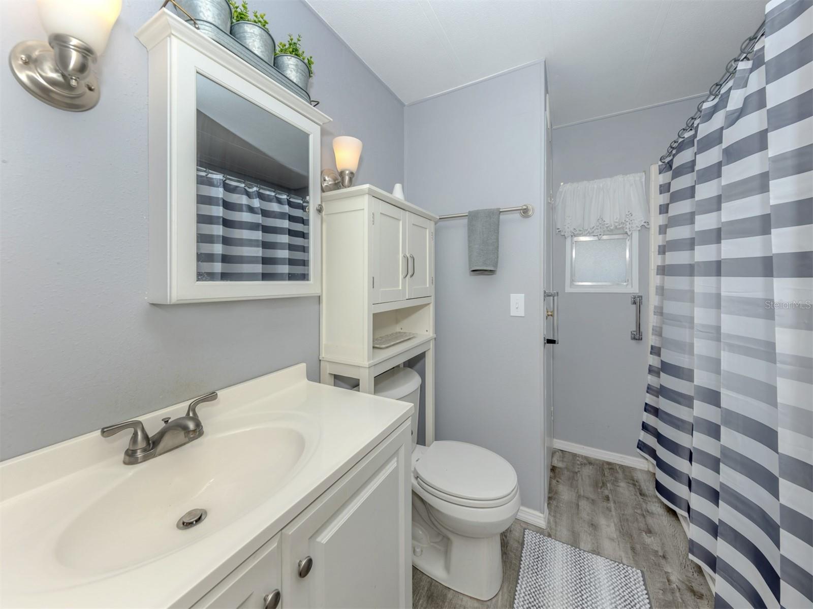 HARBOR COVE - Residential