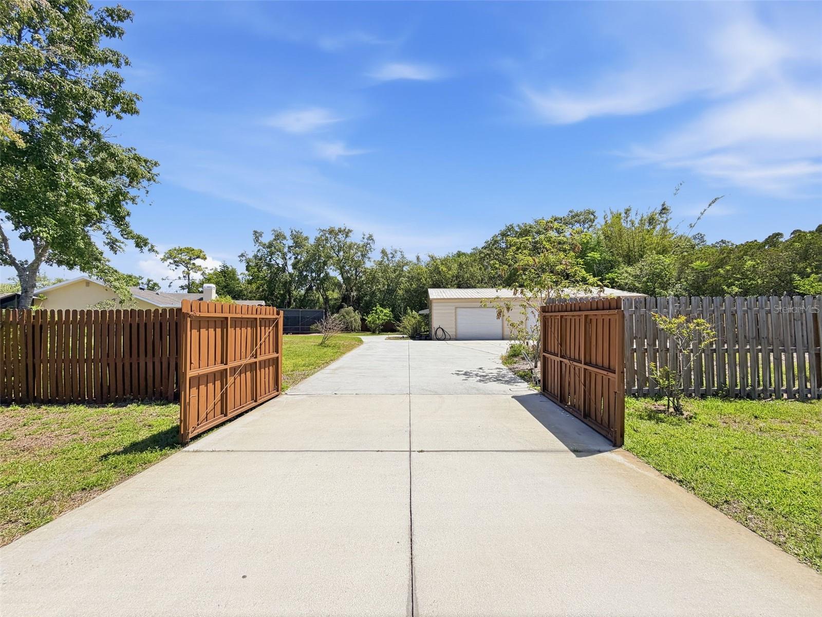 OAK RIDGE - Residential