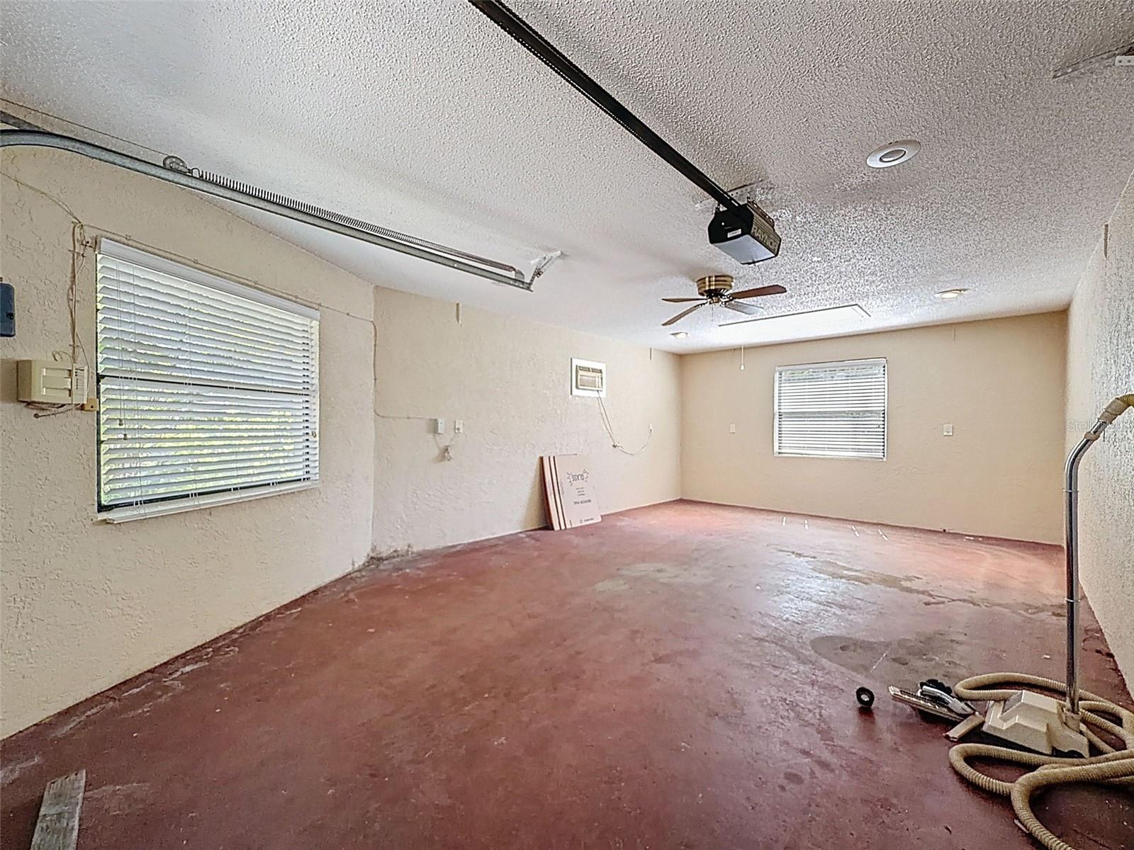 OAK RIDGE - Residential