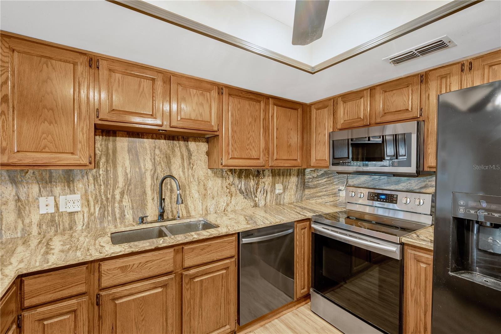 RIVERE - Residential