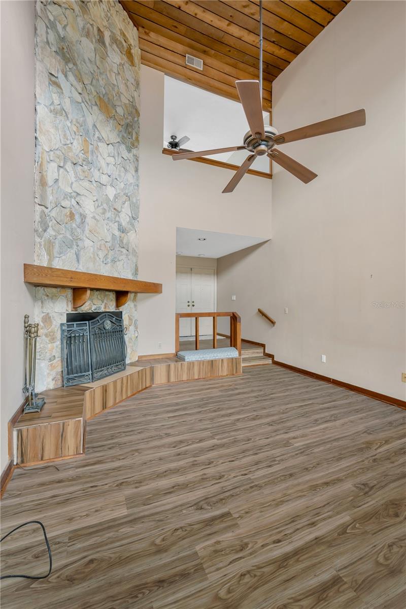 RIVERE - Residential