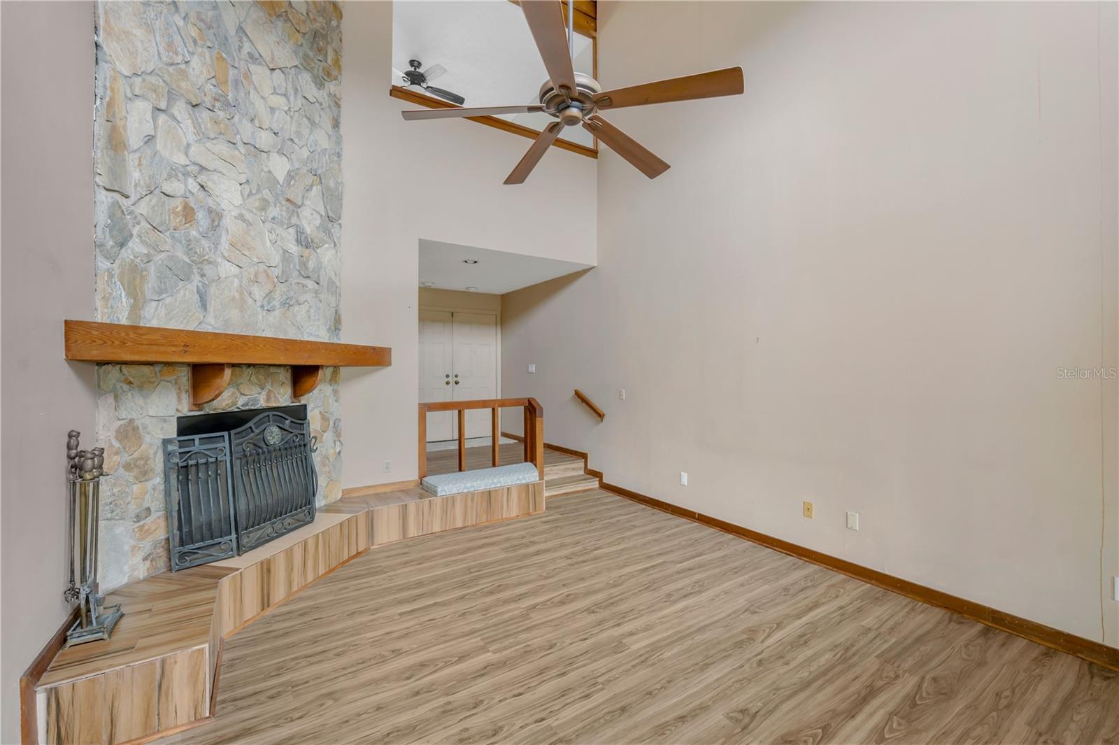 RIVERE - Residential