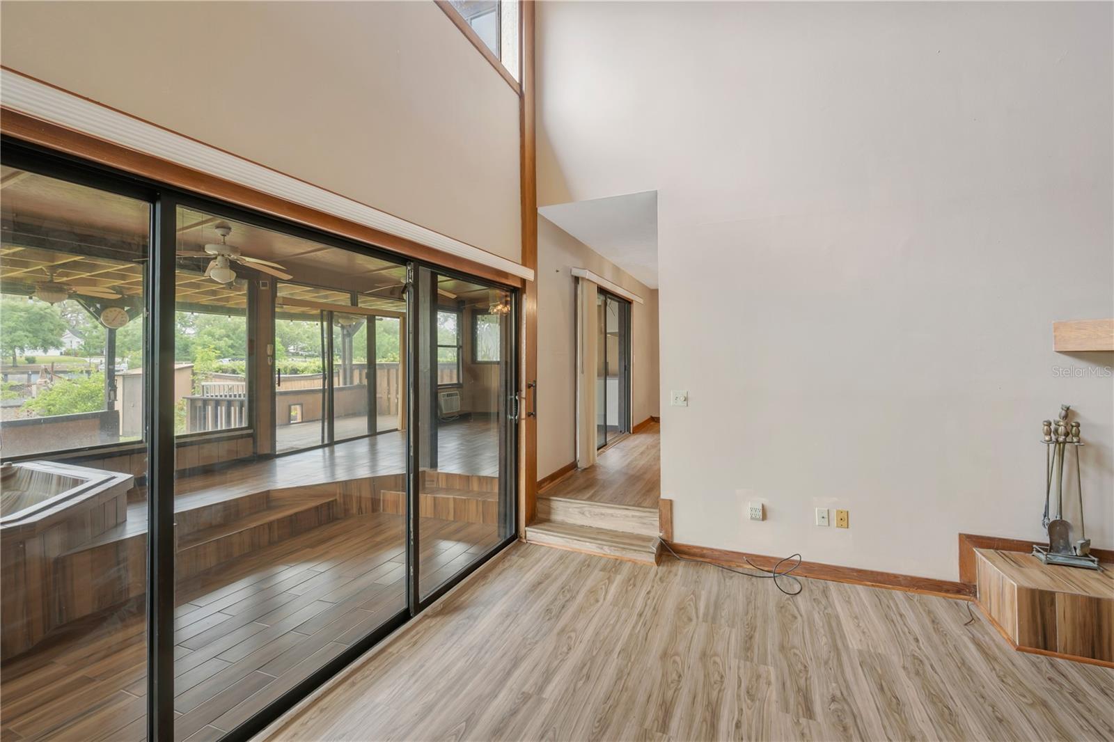 RIVERE - Residential