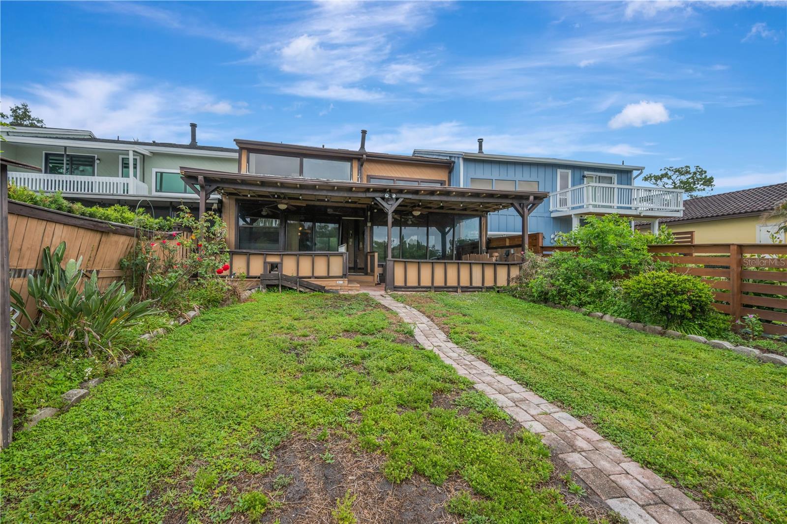 RIVERE - Residential