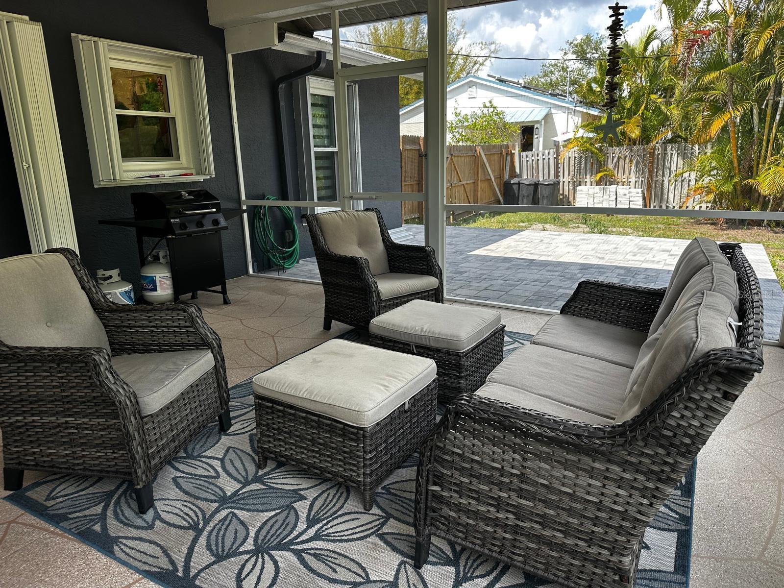 SOUTH VENICE - Residential