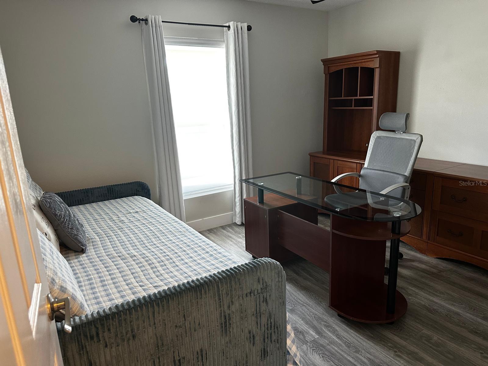 SOUTH VENICE - Residential