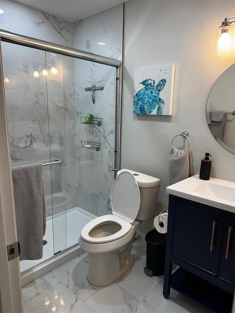 SOUTH VENICE - Residential