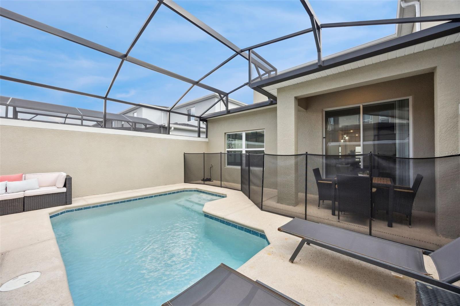 COVE AT STOREY LAKE 5 - Residential