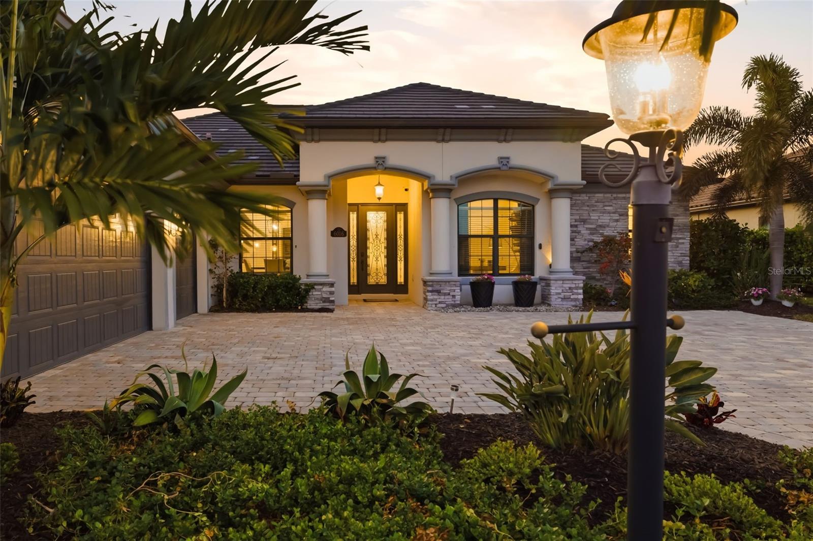 LAKEWOOD NATIONAL GOLF CULB PH II - Residential